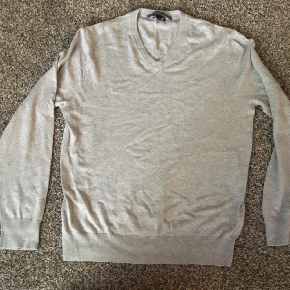 Gap Grey V-neck Sweater (L)
